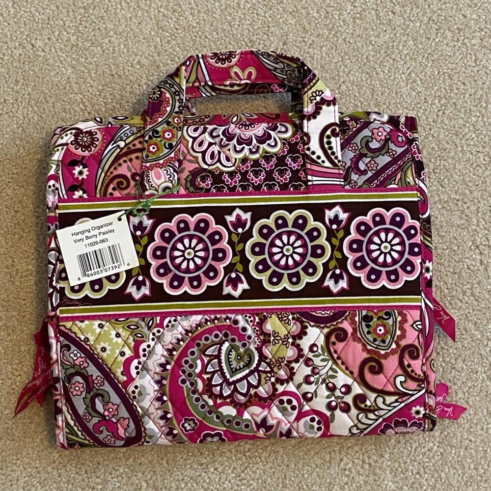 Vera Bradley Hanging Organizer very berry paisley Cosmetic Case